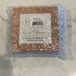 Laura Geller Naked Balance-N-Brighton Color Correcting Foundation Medium